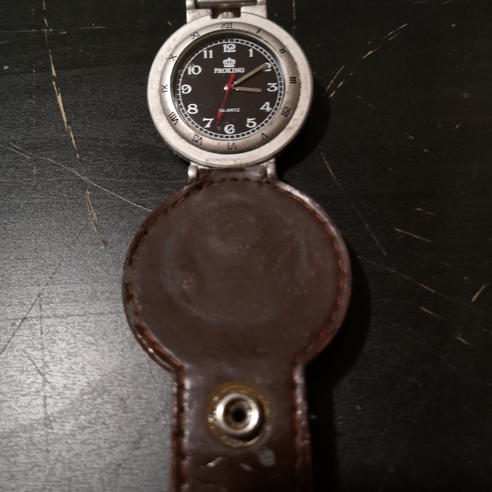 Watch - Picture 3 of 4